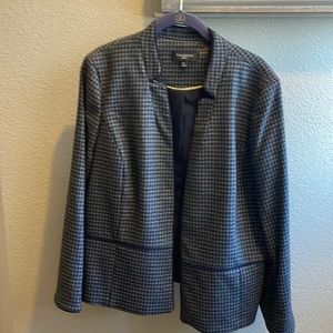 Talbots navy and light grey blazer. Excellent condition.